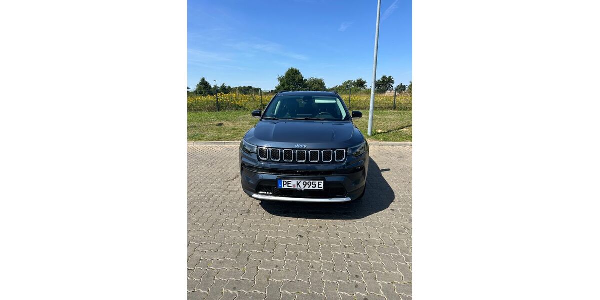 Jeep Compass 20.500 km 18.999 &euro; Peine 31228