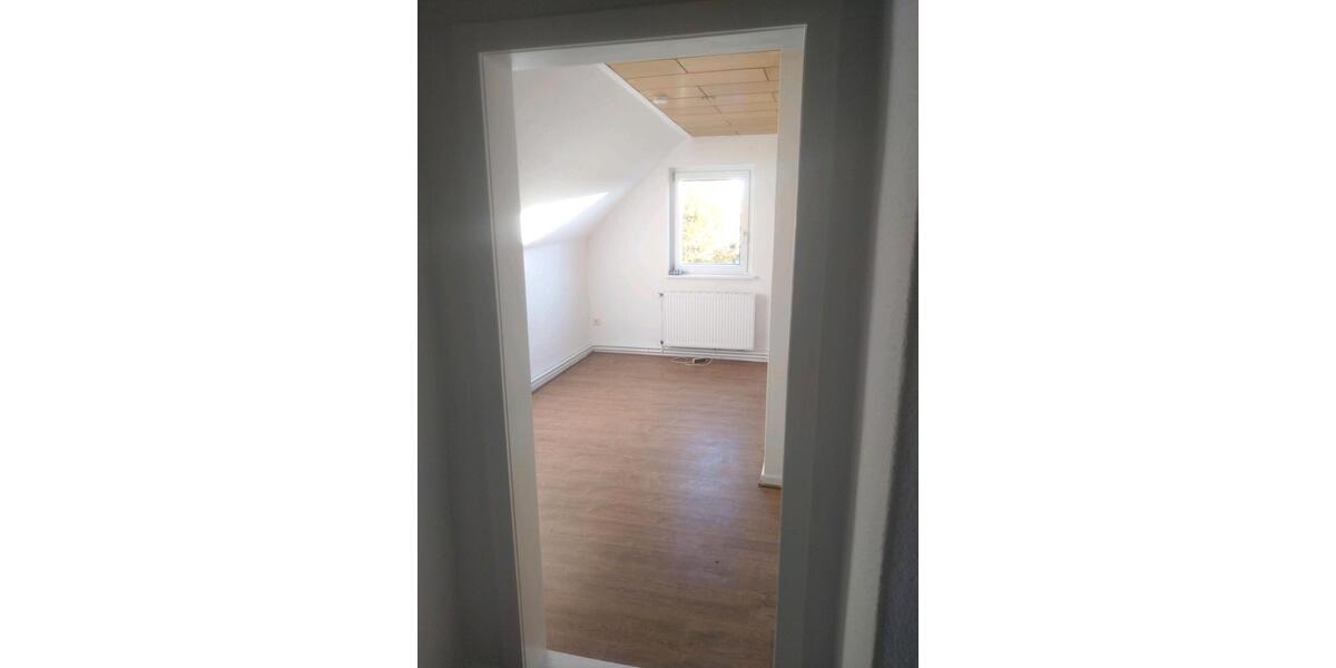Etagenwohnung Vordorf - 4.5 Zimmer, 90 m&sup2;, 800&euro; | Angebot:26581878