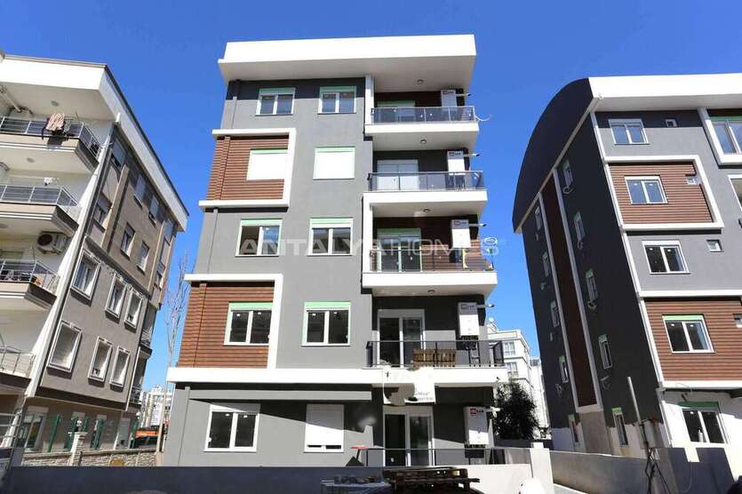 Wohnung zum Kaufen in Muratpaşa 171.000 € 145 m²