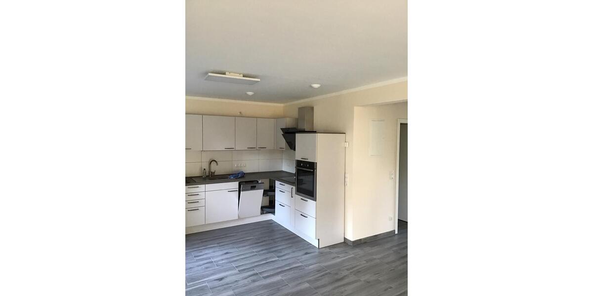 Erdgeschoßwohnung Edemissen - 3 Zimmer, 90 m&sup2;, 860&euro; | Angebot:26580643