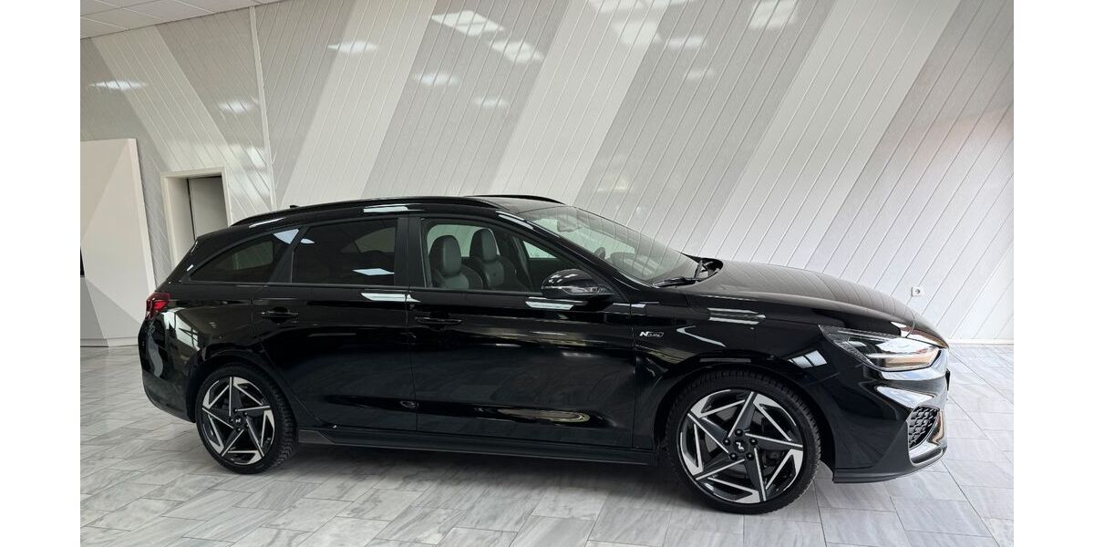 Hyundai i30 41.011 km 23.450 &euro; Liebenburg 38704