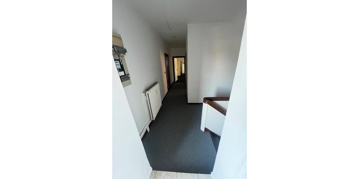 Etagenwohnung Hohenhameln - 5 Zimmer, 120 m&sup2;, 8&euro; | Angebot:26397736