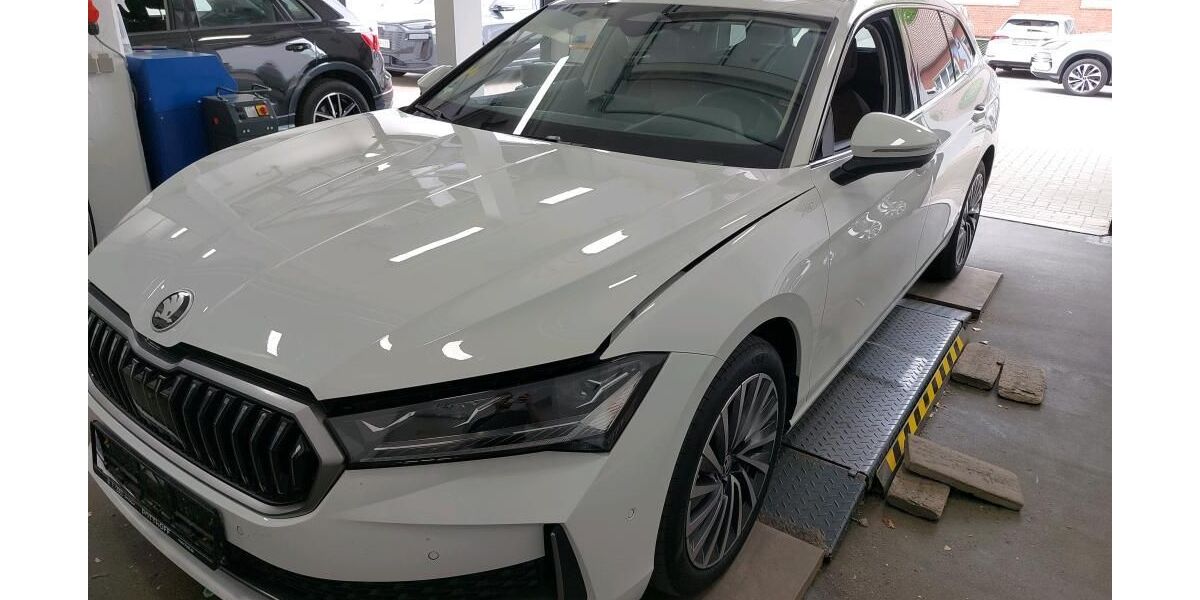 Skoda Superb 113.541 km 36.900 &euro; Braunschweig 38122