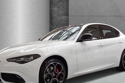 Alfa Romeo Giulia 12.990 km 44.960 € Braunschweig 38126
