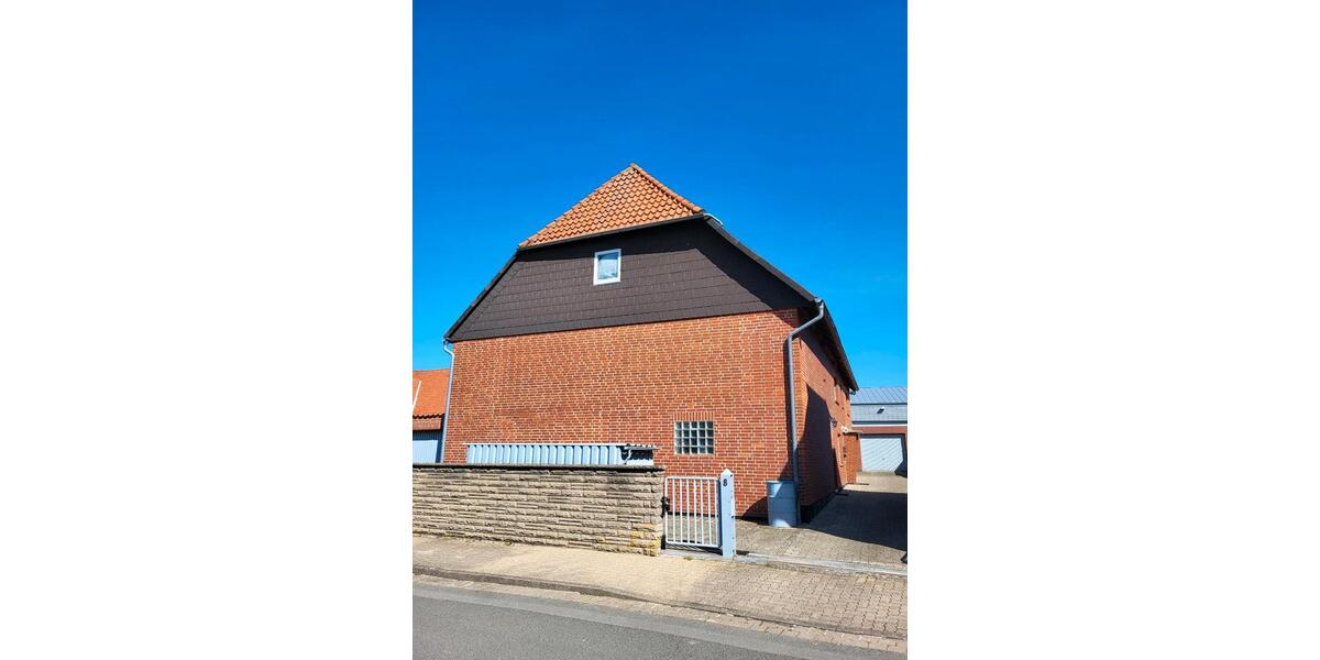 Einfamilienhaus Söhlde - 6 Zimmer, 150 m&sup2;, 190.000&euro; | Angebot:26221997