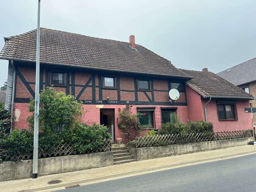 Haus zum Mieten in Cremlingen 1.316 € 188 m²