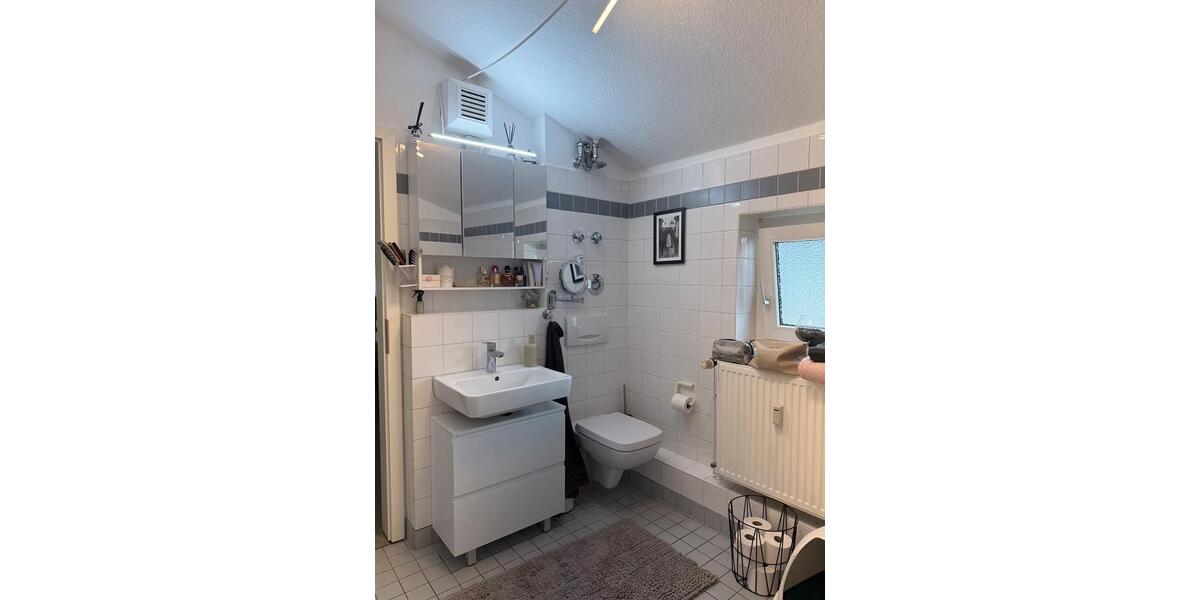 Dachgeschoßwohnung Braunschweig Timmerlah-Geitelde-Stiddien - 3.5 Zimmer, 82 m&sup2;, 985&euro; | Angebot:26251214