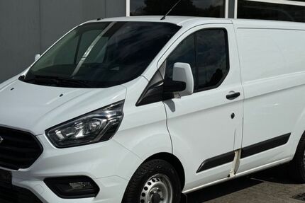 Ford Transit Custom 86.683 km 16.490 € Salzgitter 38259