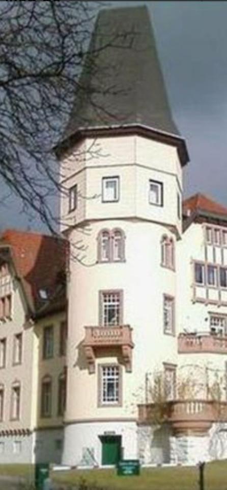 TRAUM SCHLOß Wohnung... STILVOLL MÖBLIERT...