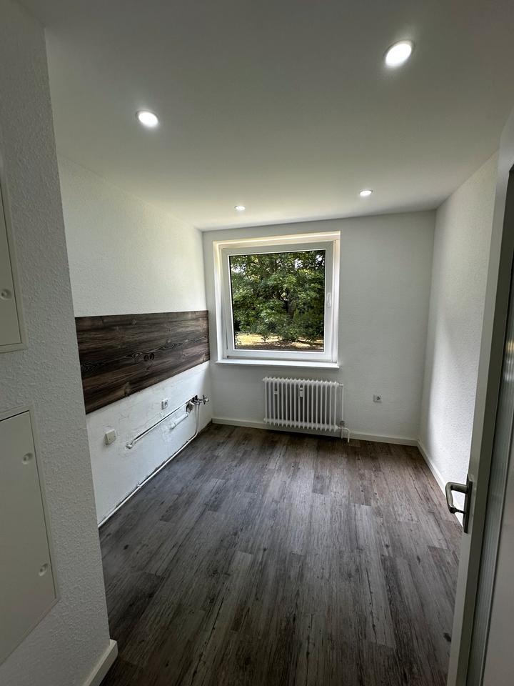 Renovierte 2-Zimmerwohnung im Erdgeschoss mit Stellplatz zimmer