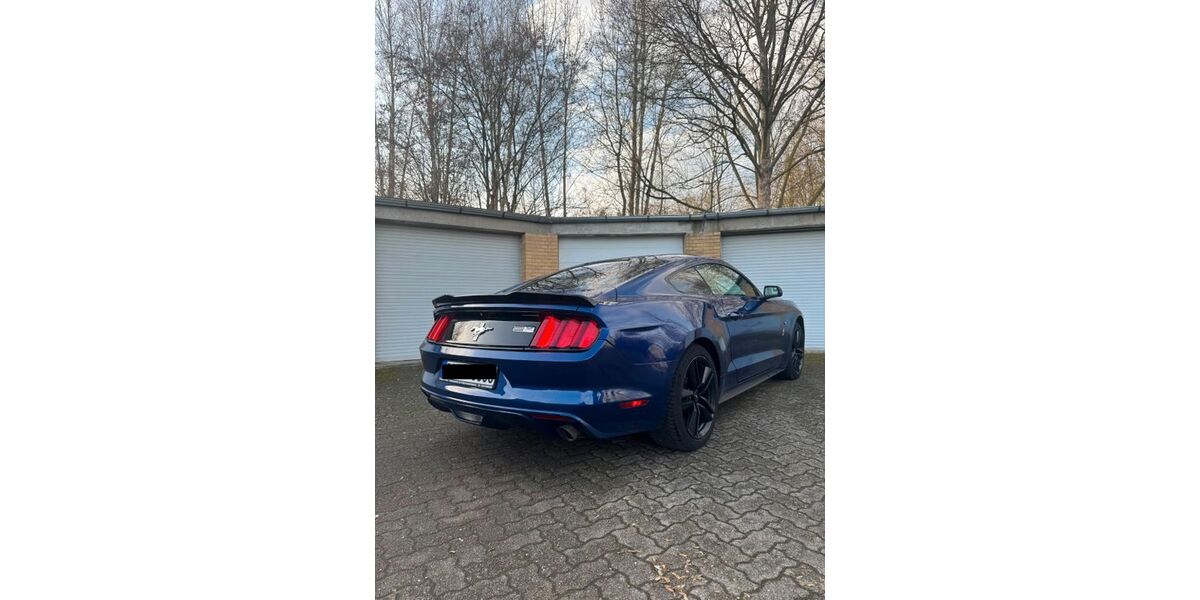 Ford Mustang 159.000 km 19.950 &euro; Braunschweig 38116