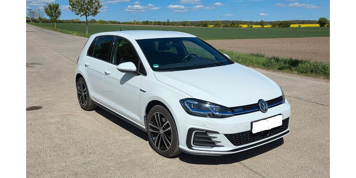VW Golf 117.000 km 16.800 &euro; Sickte 38173