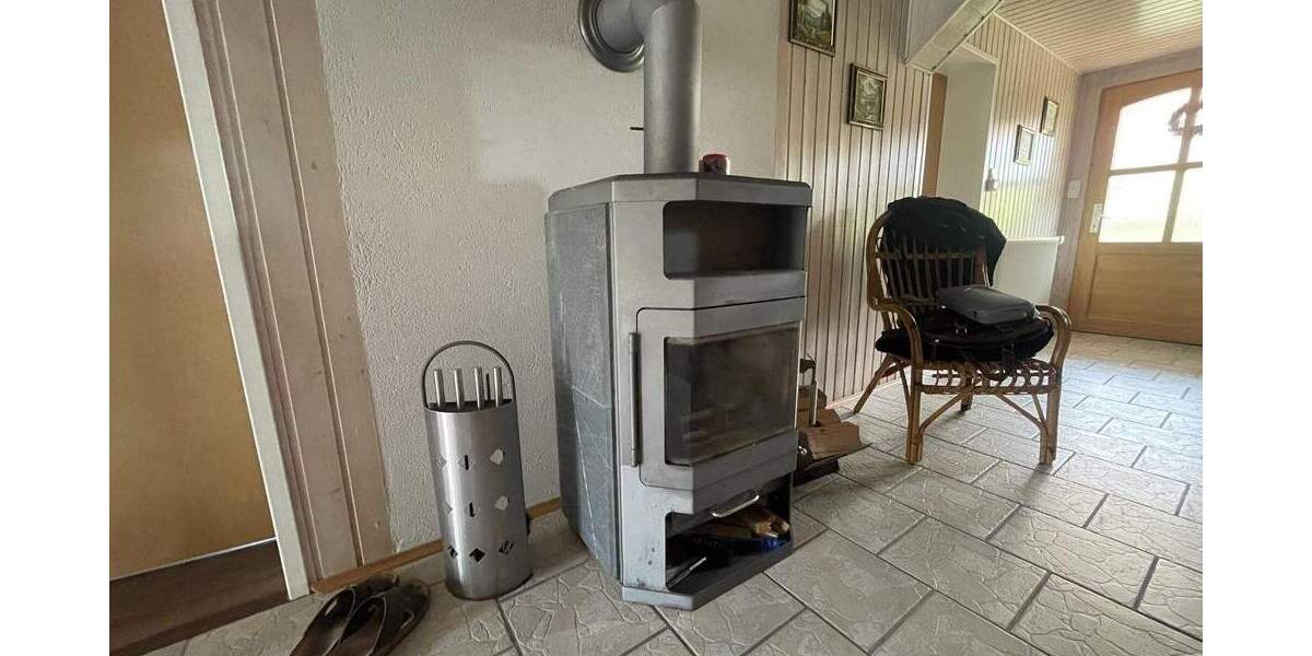 1-2 Familienhaus mit viel Potential 1 zimmer