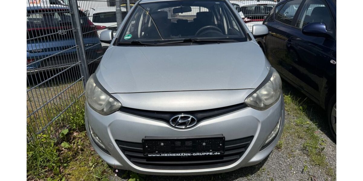 Hyundai i20 121.000 km 3.550 &euro; Wolfenbüttel (Halchter) 38304