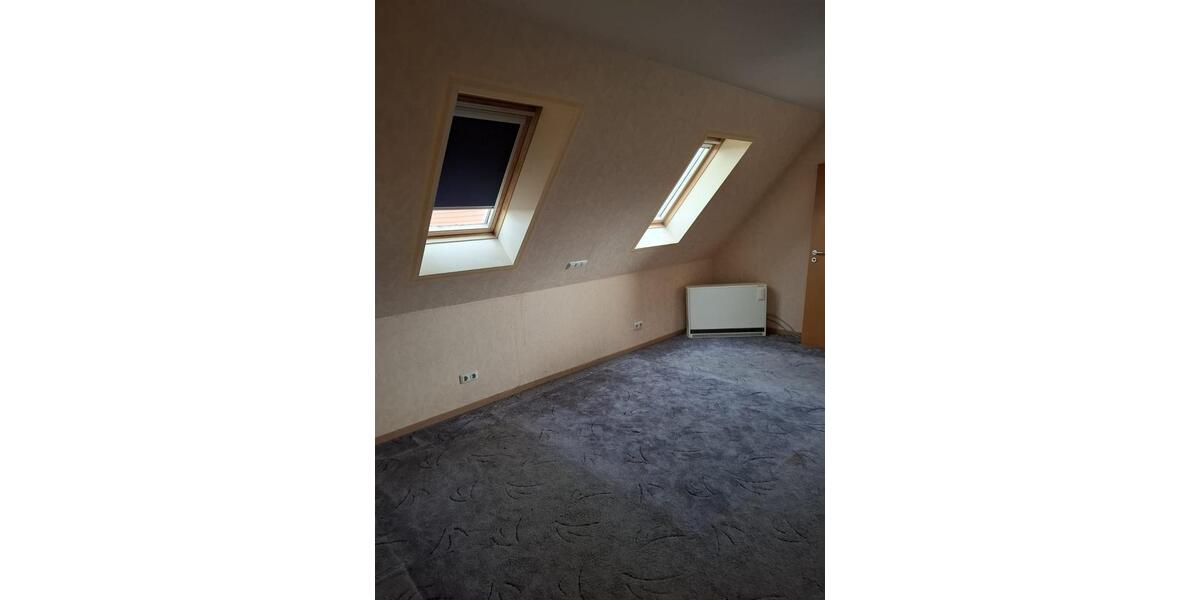 Einfamilienhaus Bockenem - 9 Zimmer, 255 m&sup2;, 146.000&euro; | Angebot:23410111