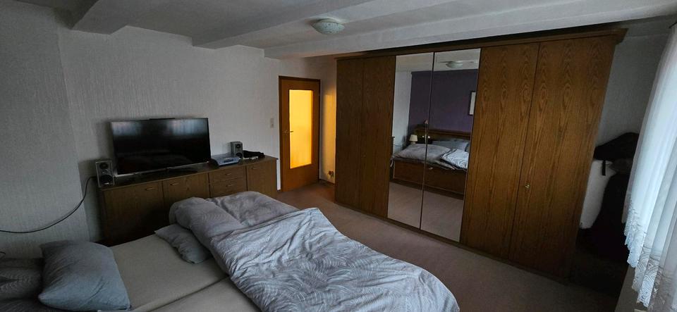 5-Zimmer-Eigentumswohnung mit Doppelhaushälfte-Charakter 5 zimmer