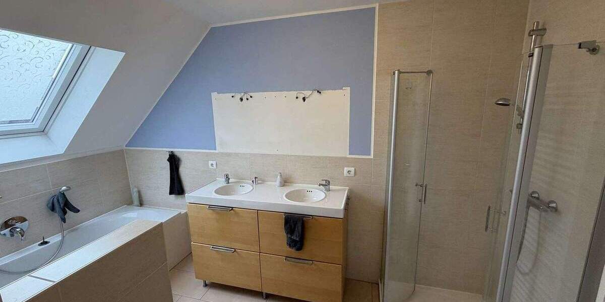 Wohlfühlhaus mit Kaminofen, Wintergarten & nachhaltiger Luftwärmepumpe 7 zimmer