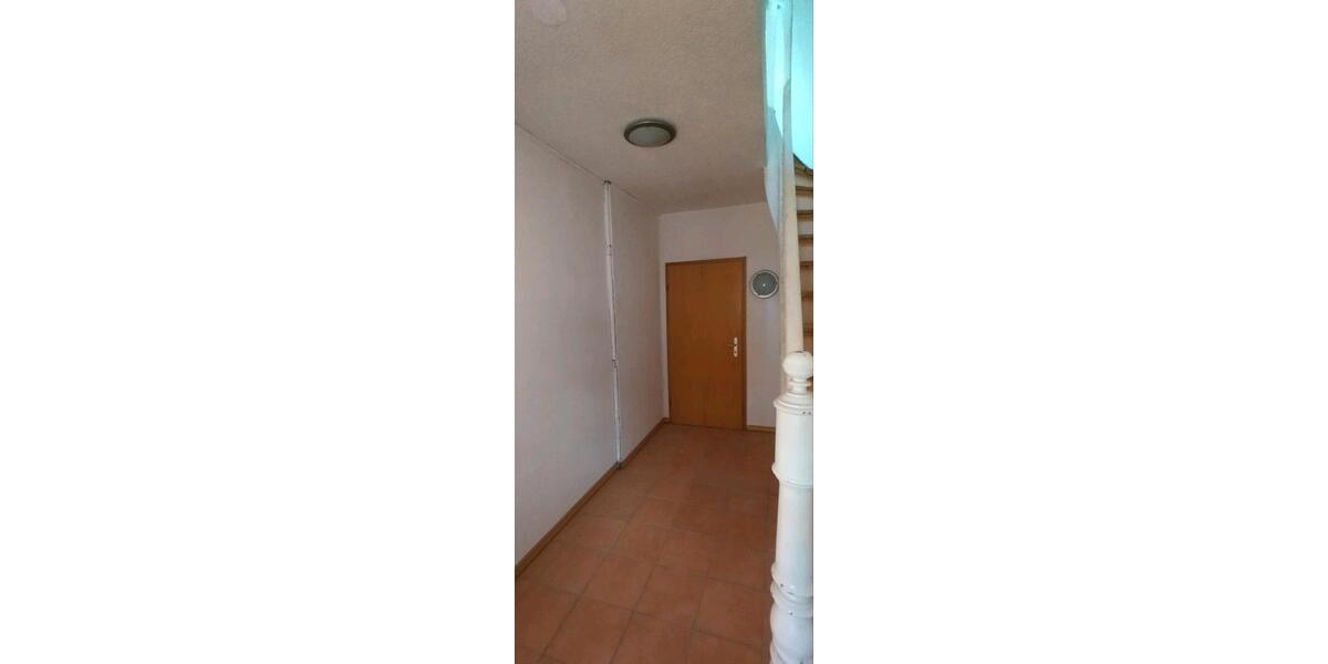 Einfamilienhaus Salzgitter Ortschaft Südost - 11 Zimmer, 207 m&sup2;, 139.000&euro; | Angebot:26531435