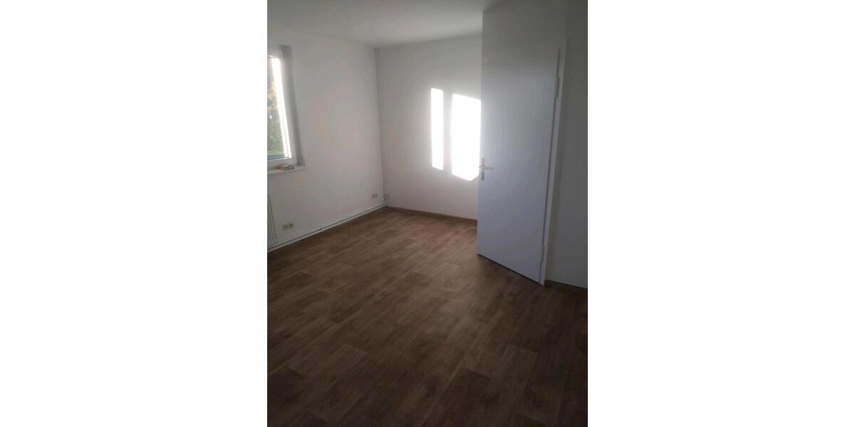 Etagenwohnung Vordorf - 4.5 Zimmer, 90 m&sup2;, 800&euro; | Angebot:26581878