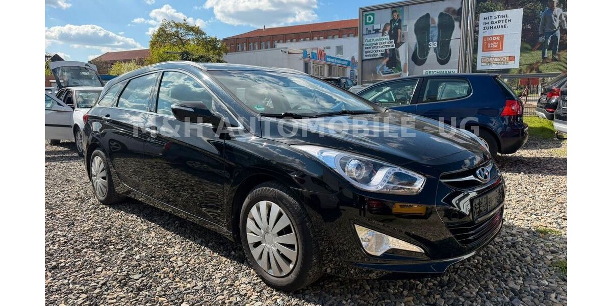 Hyundai i40 161.000 km 5.999 &euro; Braunschweig 38118
