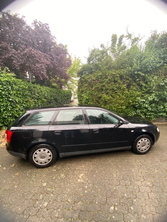 Audi A4 Avant 293.146 km 3.980 € Braunschweig 38100
