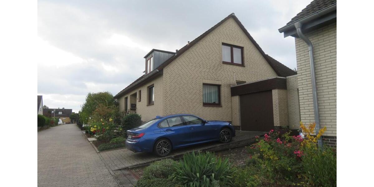 Einfamilienhaus Hildesheim Himmelsthür - 9 Zimmer, 210 m&sup2;, 535.000&euro; | Angebot:26755086