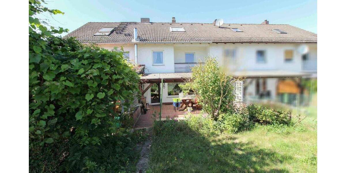 Handwerker aufgepasst. Reihenmittelhaus mit Blick aufs Feld in Bodenburg 5 zimmer