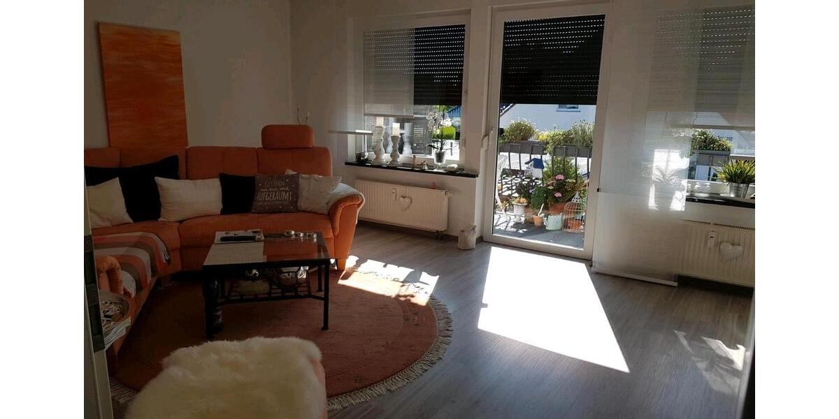 Helle, großzügige 4-Zimmer-Wohnung in Seenähe. zimmer