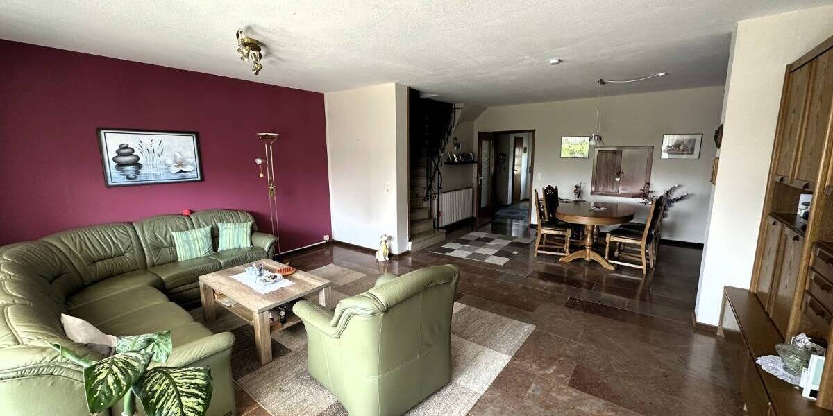 Reihenendhaus mit grünem Garten und Garage! 5 zimmer