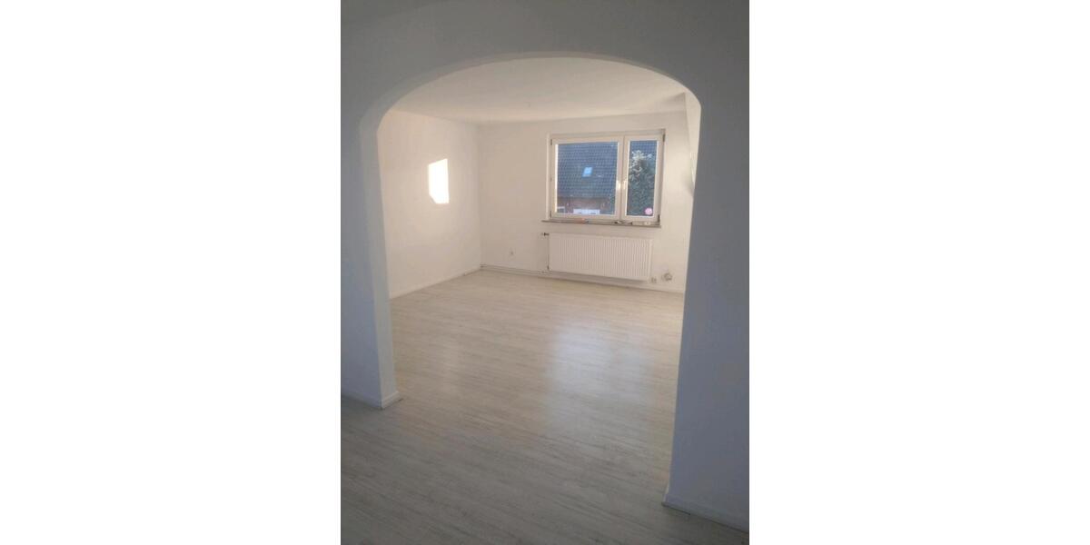 Etagenwohnung Vordorf - 4.5 Zimmer, 90 m&sup2;, 800&euro; | Angebot:26581878
