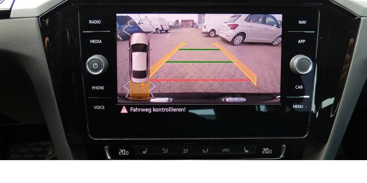 VW Passat 2.0 Bussiness BMT TDI Standhei.Navi Klima 36.500 km 23.990 &euro; Vordorf 38533