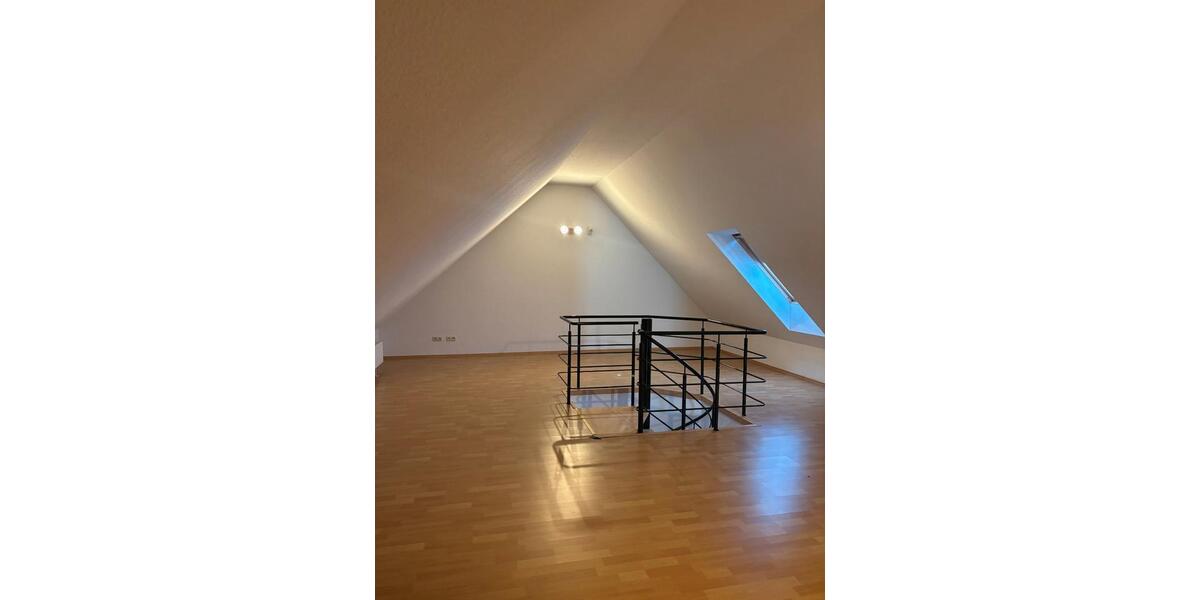 Dachgeschoßwohnung Hildesheim - 4 Zimmer, 117 m&sup2;, 358.000&euro; | Angebot:26212445