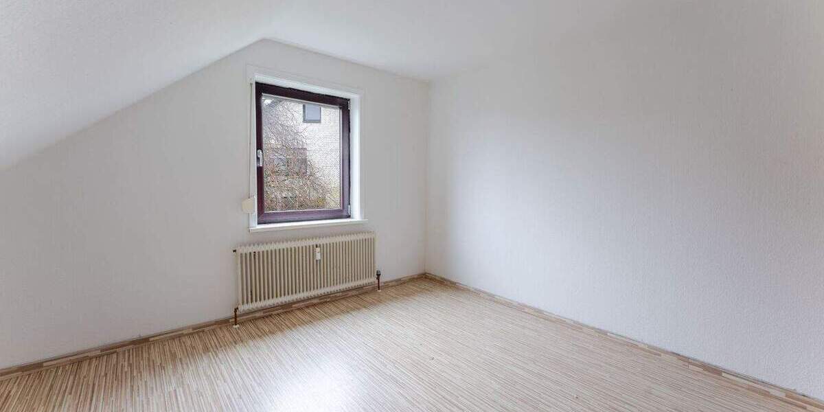 Mehrfamilienhaus, Wohnhaus Diekholzen - 9 Zimmer, 199 m&sup2;, 294.000&euro; | Angebot:25265363