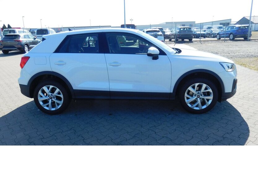 Audi Q2 30 1.0 TFSI BMT Navi Klima ALU 21.000 km 20.990 € Vordorf 38533