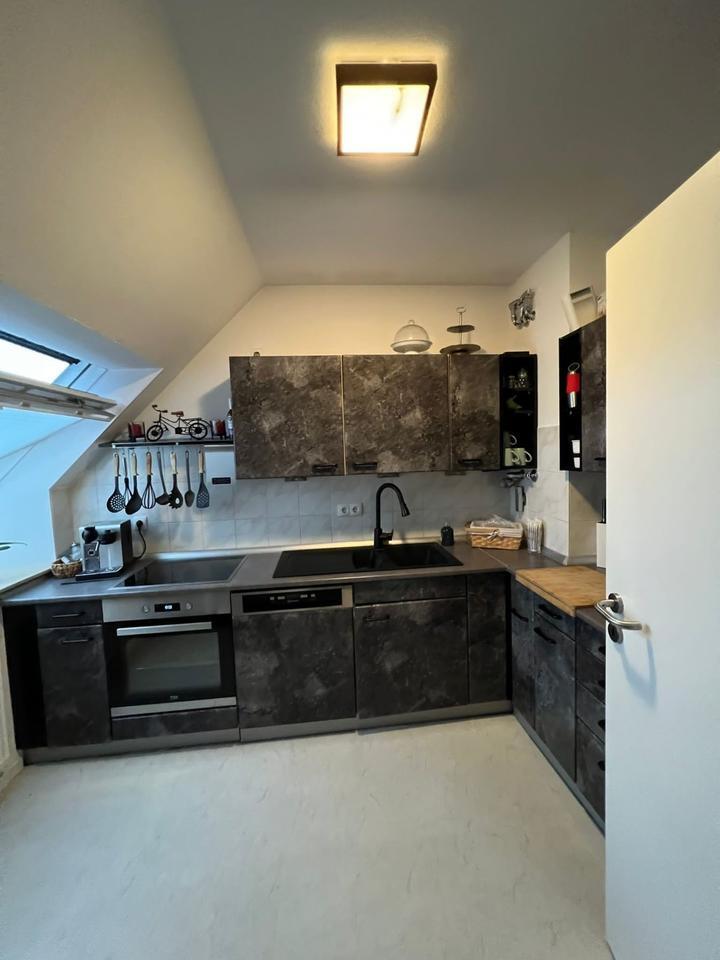 Zentrale, stilvolle Wohnung in Hildesheim mit Loggia + Tiefgarage