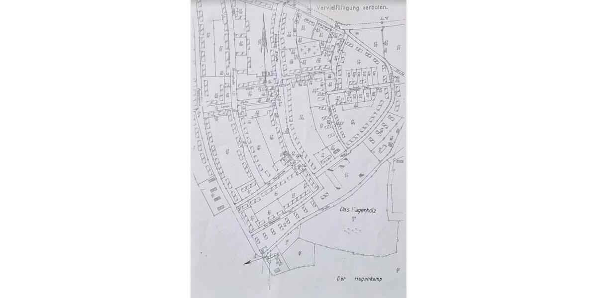 Mehrfamilienhaus mit Gewerbe in Salzgitter—Thiede 15 zimmer
