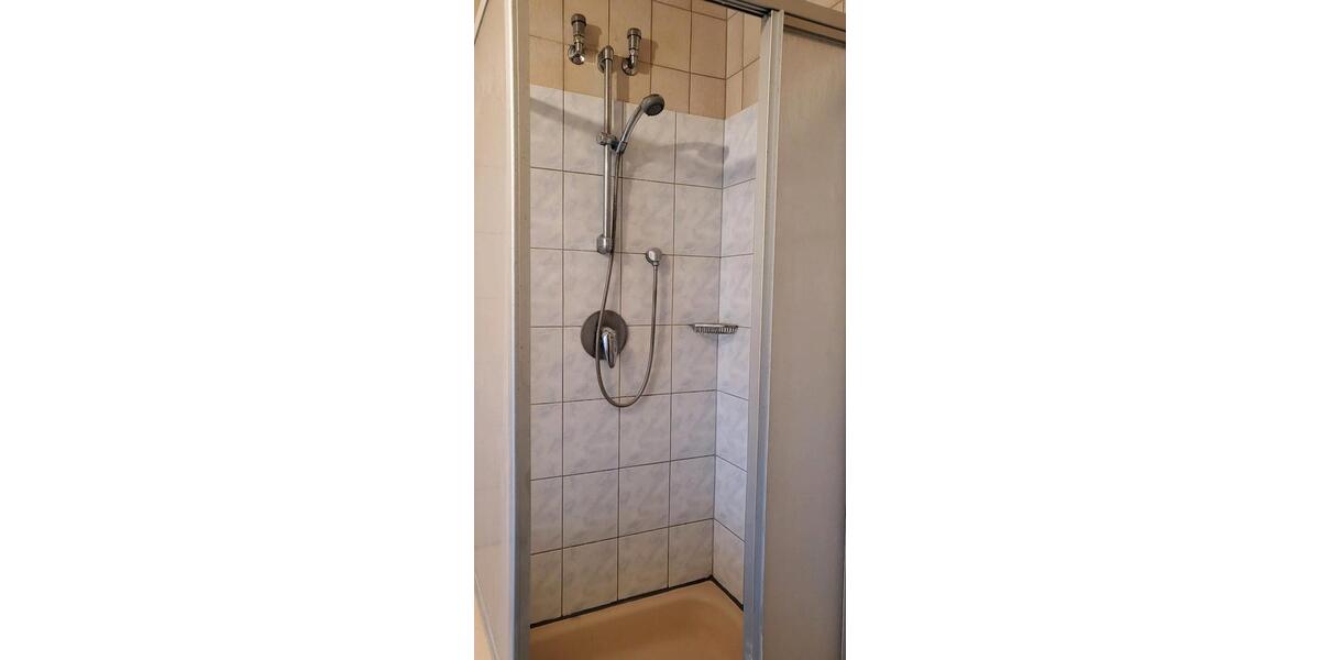 Einfamilienhaus Hillerse - 8 Zimmer, 220 m&sup2;, 1.500&euro; | Angebot:26358986