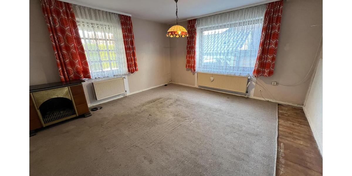 Großzügiges Wohnhaus mit Traumgarten 11 zimmer