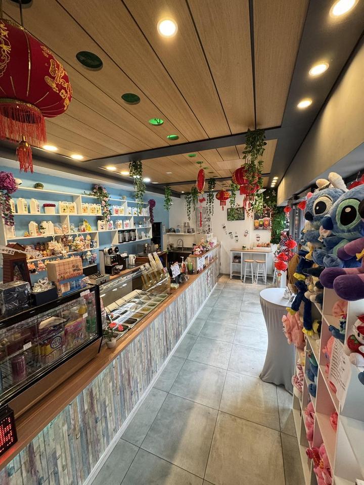 Erleben Sie die exklusive Chance: Kleiner Laden, große Wirkung in WF´s historischer Altstadt zimmer