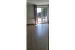 2 Zimmer Wohnung mit Balkon und Autostellplatz, in SZ Krähenriede