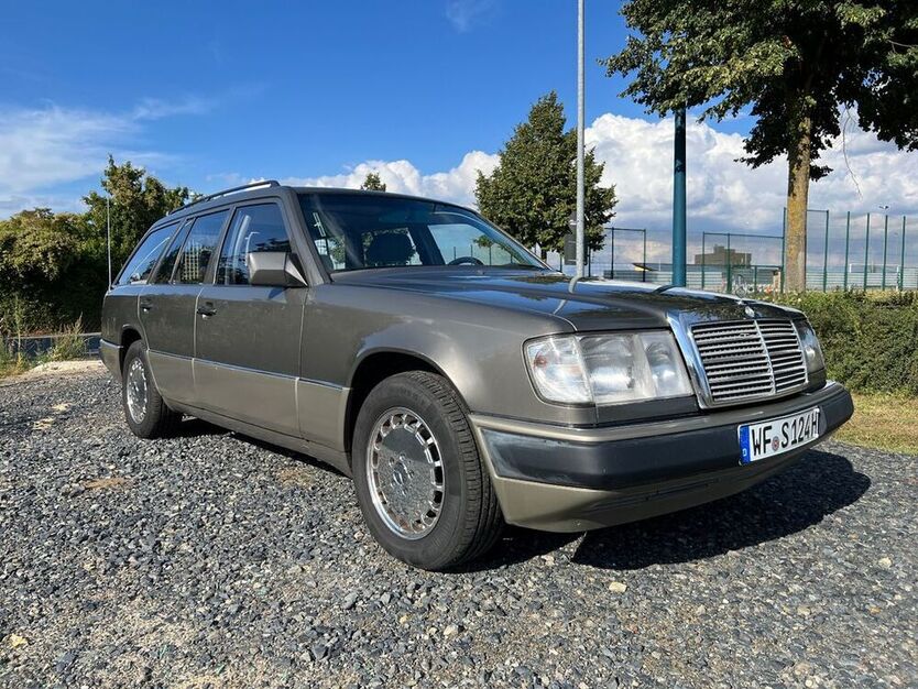 E 300
