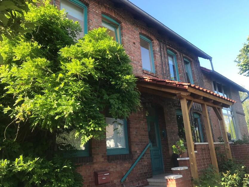Ein - zwei Familienhaus mit viel Potential auf über 210 qm...
