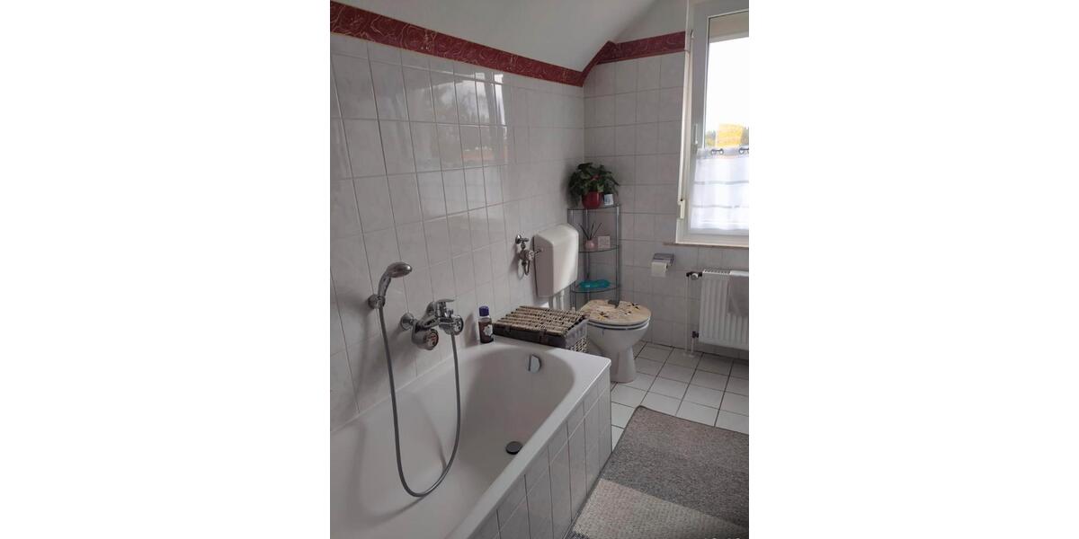 Dachgeschoßwohnung Salzgitter - 3 Zimmer, 80 m&sup2;, 650&euro; | Angebot:26408251