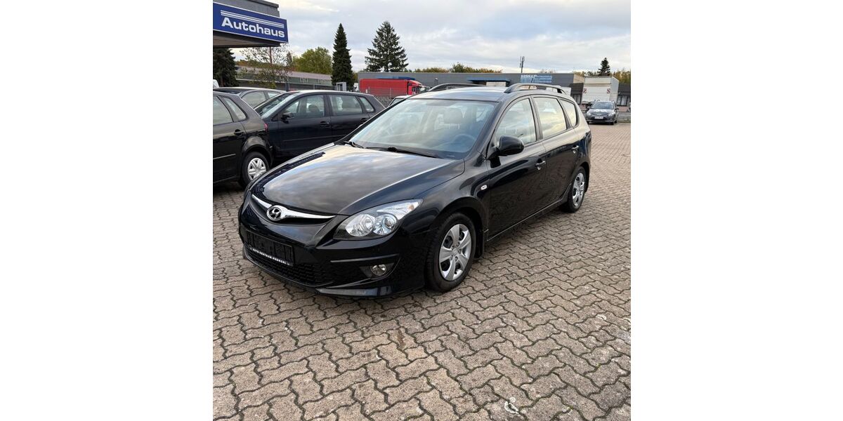 Hyundai i30 93.000 km 5.750 € Salzgitter 38229