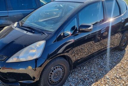 Honda Jazz 170.100 km 3.800 € Braunschweig 38112