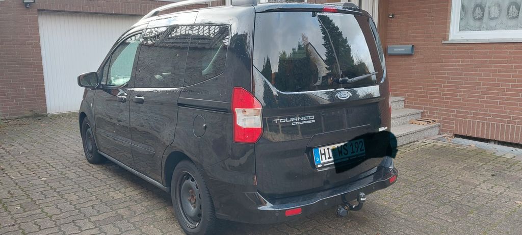 Ford Tourneo Courier 102.700 km 10.999 € Hildesheim 31141