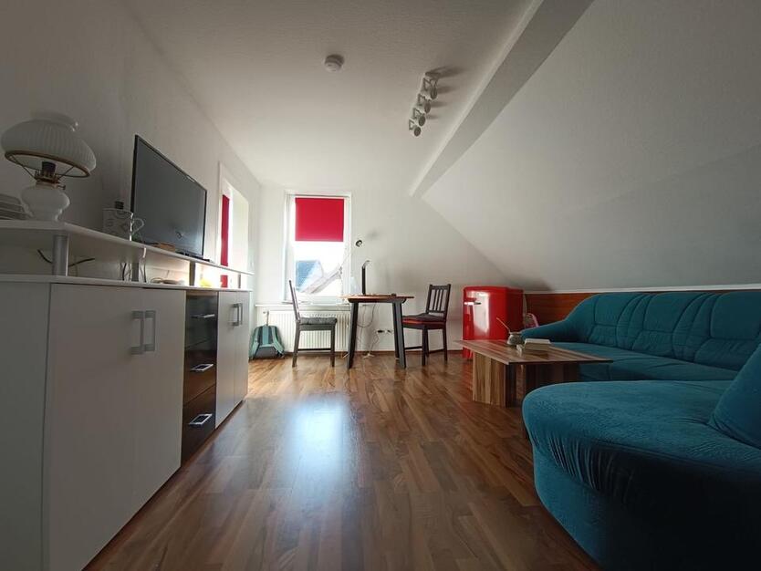 Vollmöbliertes WG-Zimmer in 2er-WG – Braunschweig-Veltenhof