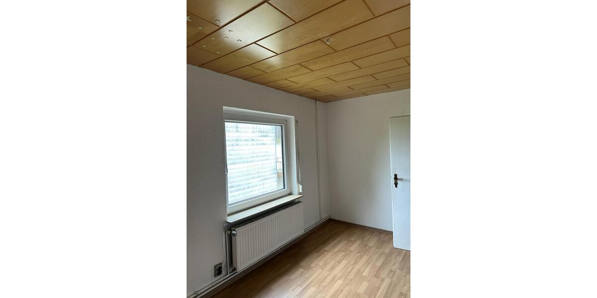 Etagenwohnung Salzgitter Ortschaft Südost - 4 Zimmer, 73 m&sup2;, 700&euro; | Angebot:25749097