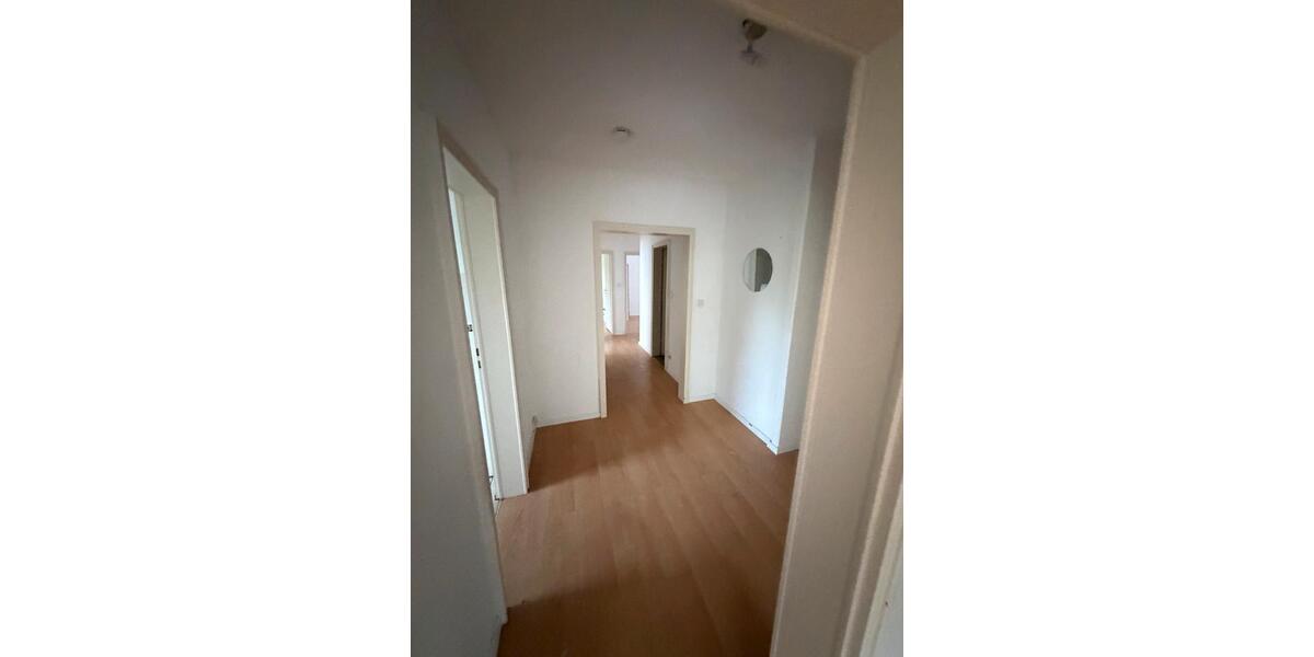 Etagenwohnung Salzgitter - 5 Zimmer, 110 m&sup2;, 1.400&euro; | Angebot:26497045