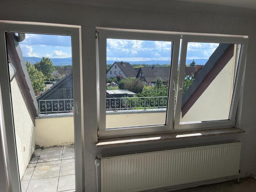 Preiswerte 2-Raum-DG-Wohnung mit BalkonEinbauküche in Vienenburg